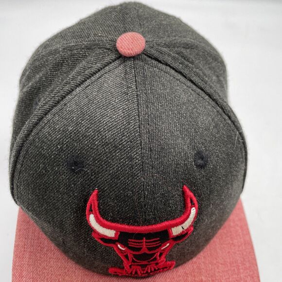 Chicago Bulls Hat Cap Adult Snapback Gray Red Basketball Hardwood Classic Men - Picture 6 of 14